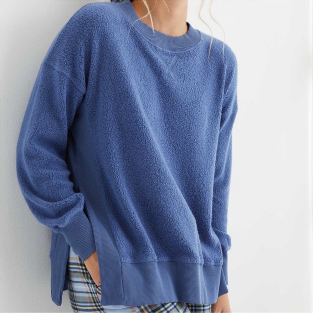 Aerie Cozy Good Vibes Oversized Crewneck Sweatshirt split sides, Blue XS lounge